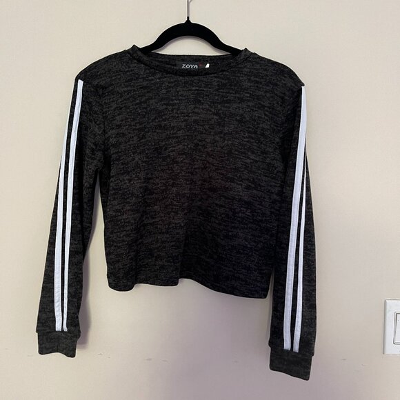 Zoya Women's Women's Grey with White stripes Soft top Size 2 - Picture 1 of 7